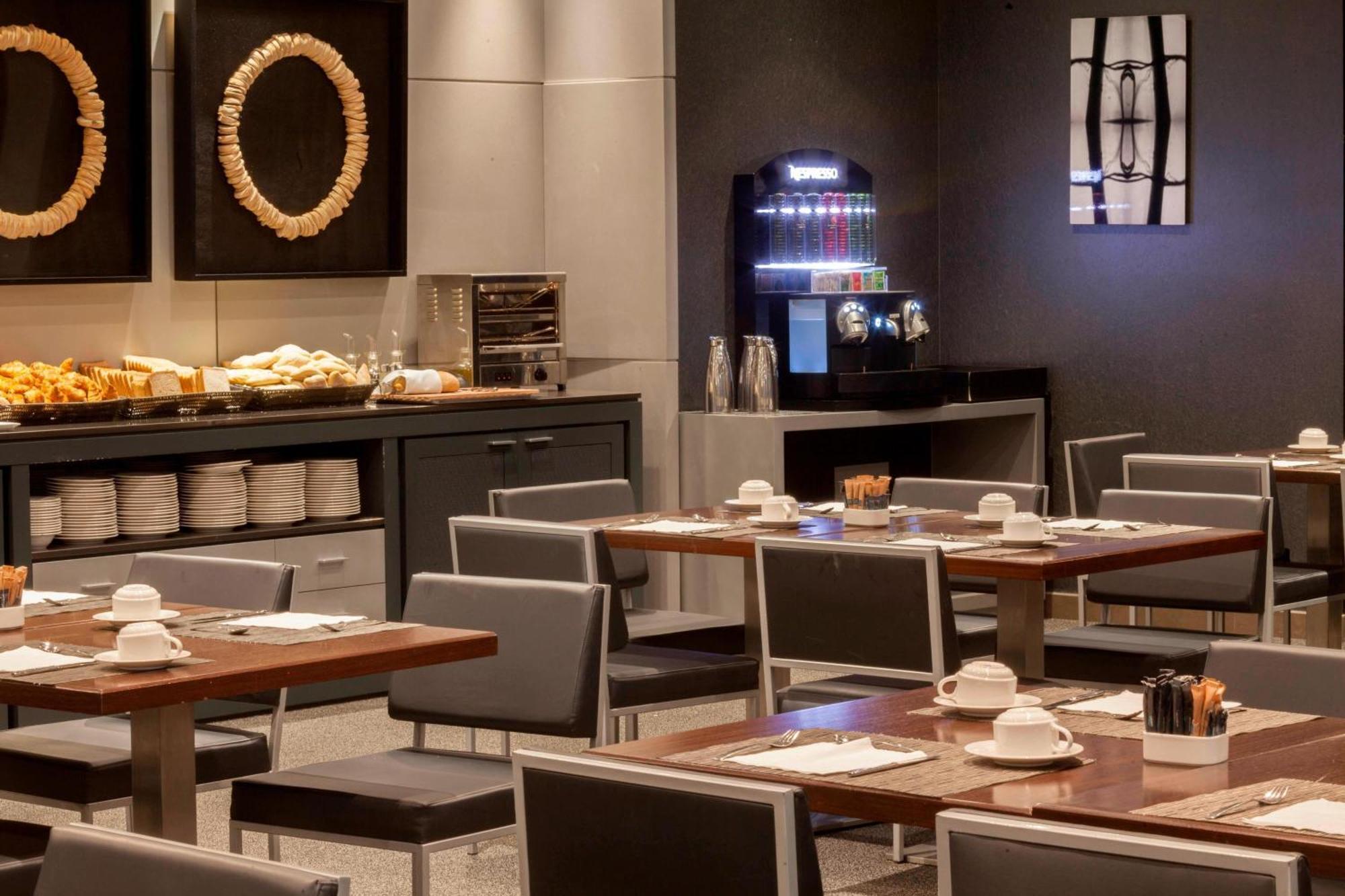 Ac Hotel Gijon By Marriott Екстер'єр фото